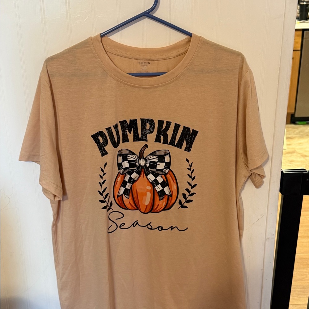 SHEIN Tan Pumpkin Season Tee